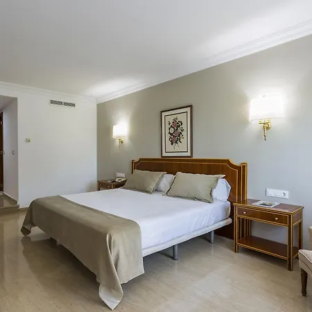 Crisol Jardines De Hotel 4*