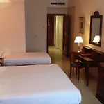 Hotel Crisol Jardines De