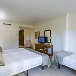 Hotel Crisol Jardines De