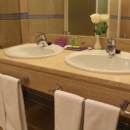 Hotel Ayre 4*