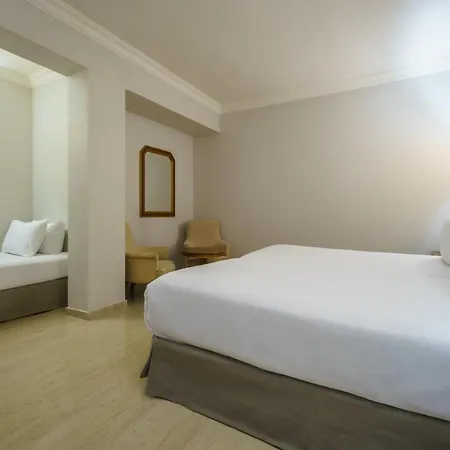 Crisol Jardines De Hotell