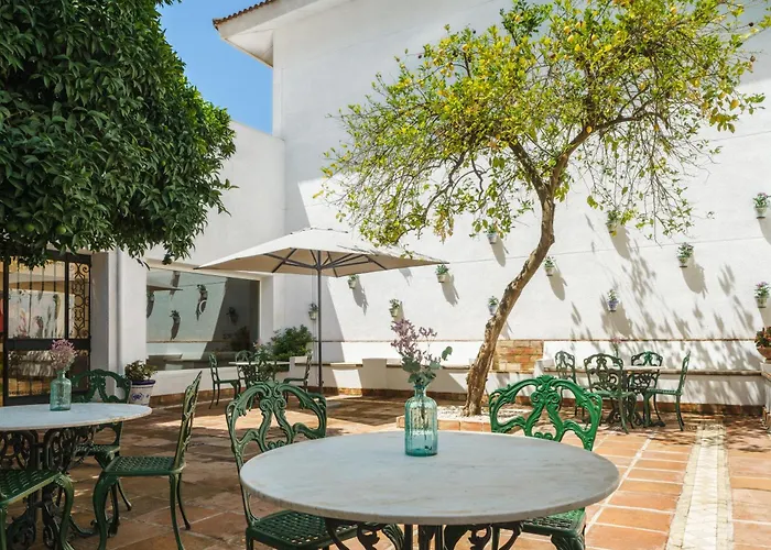 Crisol Jardines De Кордова