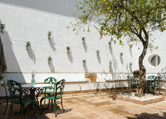 Crisol Jardines De Кордова