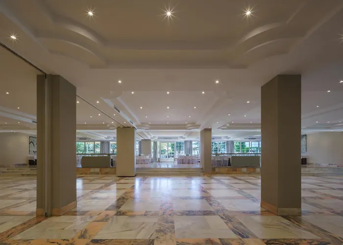 Crisol Jardines De 4* Кордова