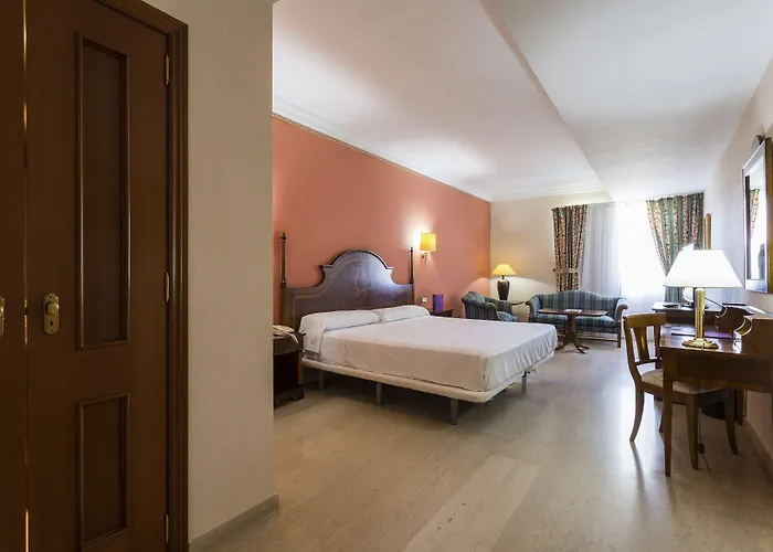 Crisol Jardines De Кордова