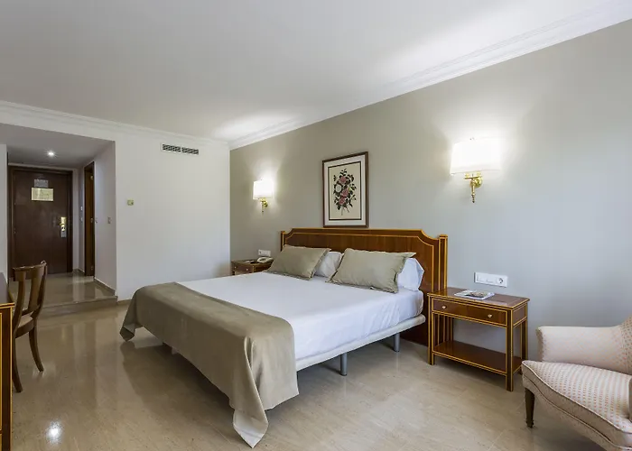 Crisol Jardines De מלון 4*