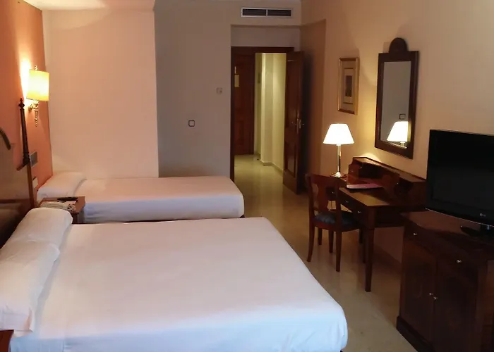 Отель Crisol Jardines De