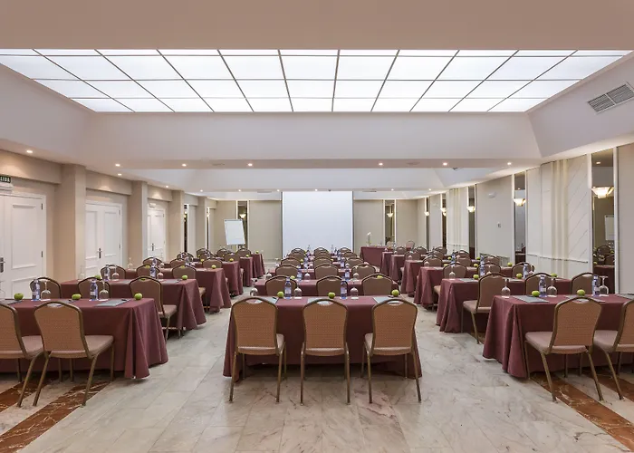 Отель Crisol Jardines De 4*