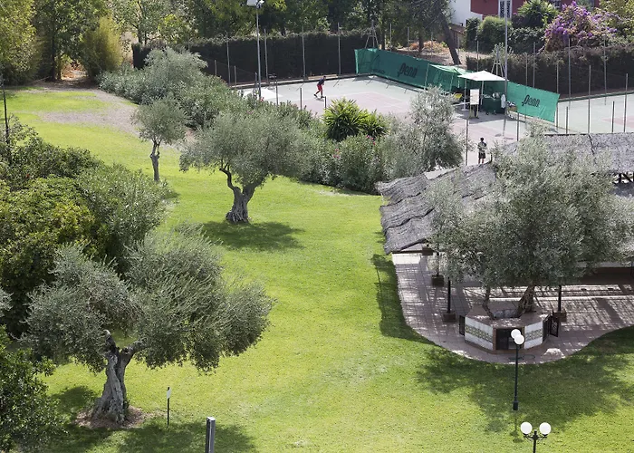 Crisol Jardines De מלון 4*