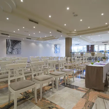 Crisol Jardines De 호텔 4*