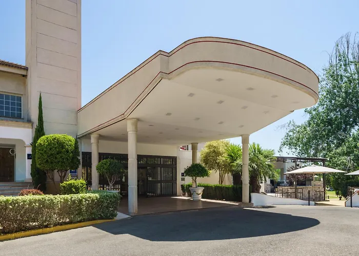 Crisol Jardines De 酒店 4*