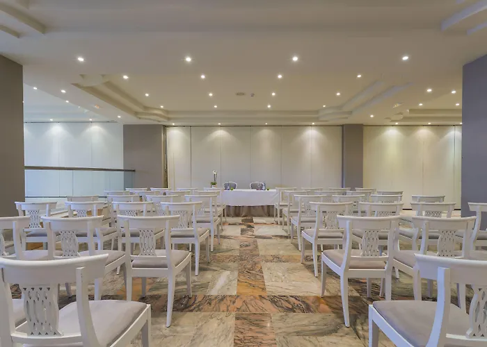 Crisol Jardines De 4* 科爾多瓦